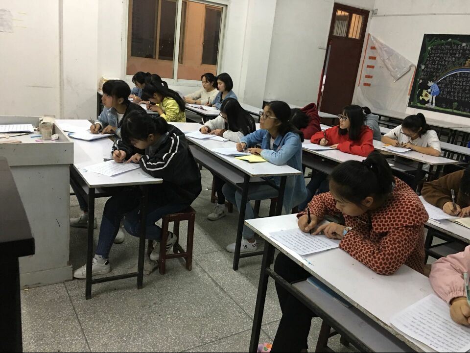 鄂东女子学校