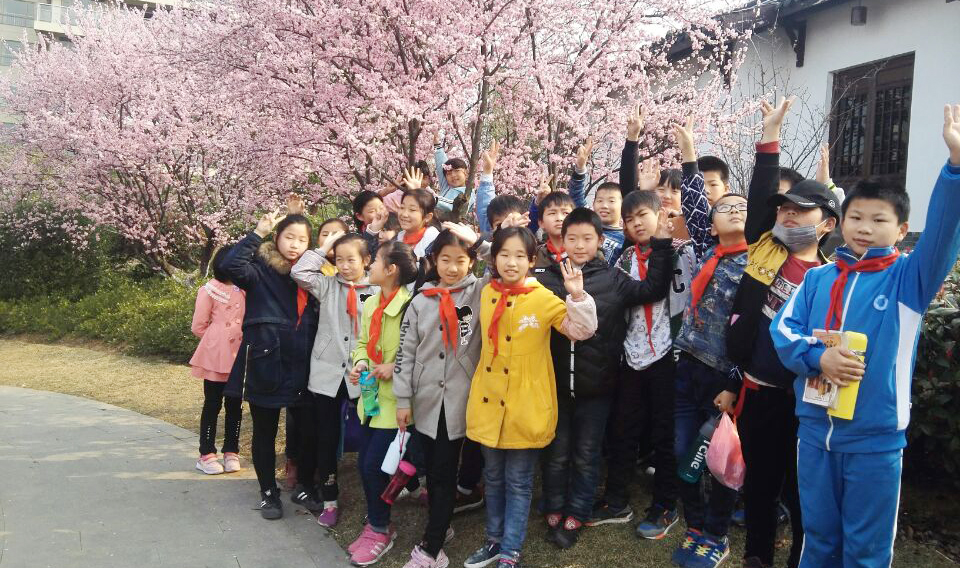 我校小学部开展春游踏青活动